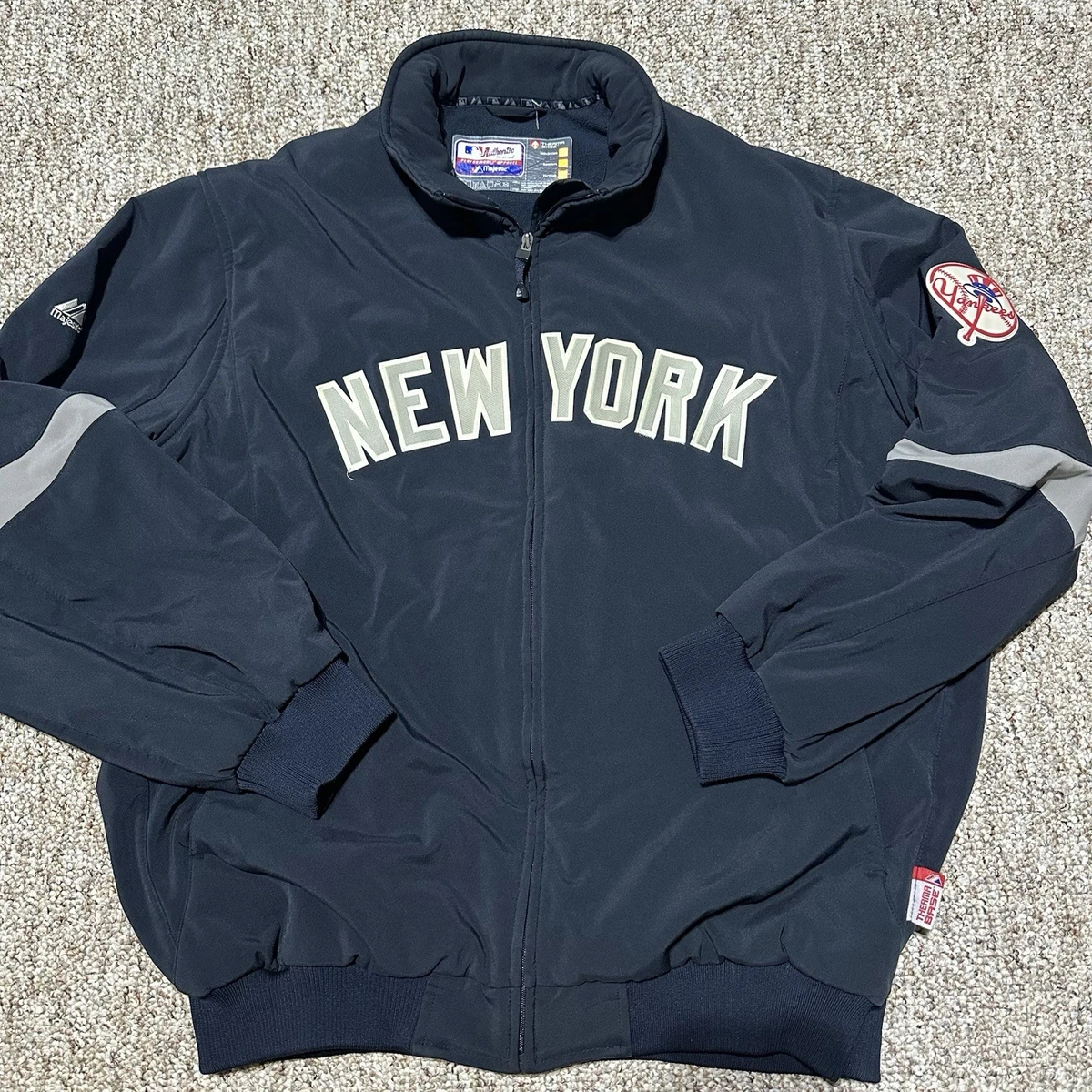 Величественные куртки для фанатов спорта New York Yankees