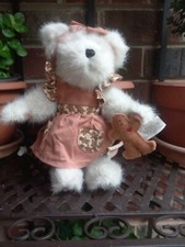 MARY KATE GINGERBEARY FROM T.J.s BEST DRESSED COLLECTION 1988-2002