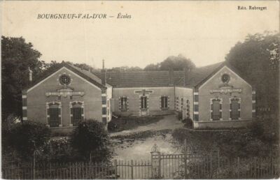 CPA AK Bourgneuf Val-d'Or Schulen Frankreich (1174278)