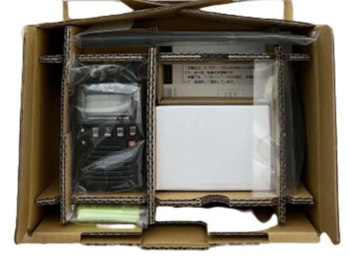 ICOM IC-R6 0.100-1309.995MHz Wide Band UNBLOCKED Communication Handy Receiver JP - Image 2 of 4