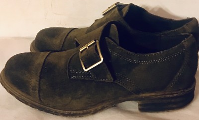 VERY VOLATILE BUCKLE GREEN SUEDE LEATHER SLIP ON WOMEN'S OXFORDS SZ 7.5 M