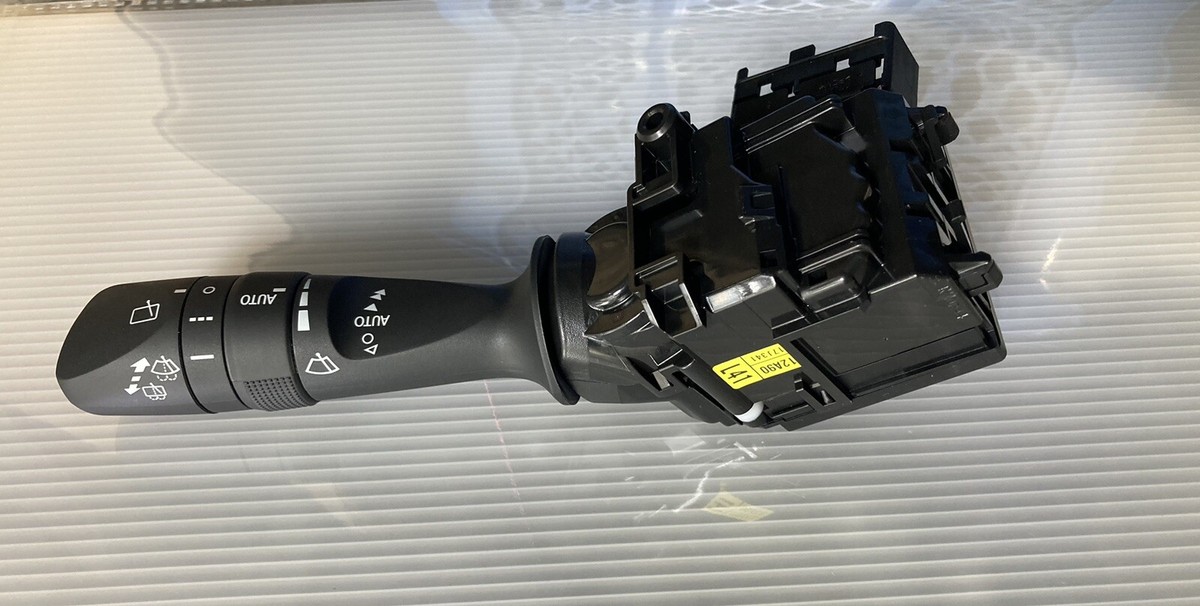 OEM 84652-12A90 Toyota Genuine Windshield Wiper Switch Assy