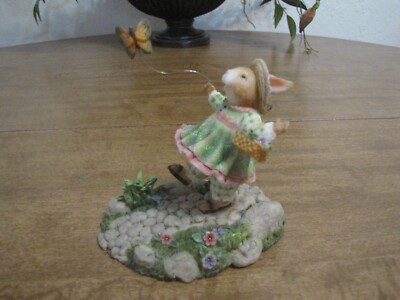 DAIKIN HOLLY POND HILL NOT A CARE IN THE WORLD FIGURINE