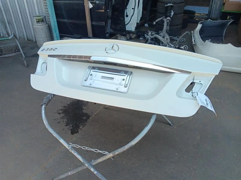 10-16 Mercedes 212 E350 E400 Sedan Trunk Lid Deck Lid Hatch White 2127500975 Foto 2 de 4