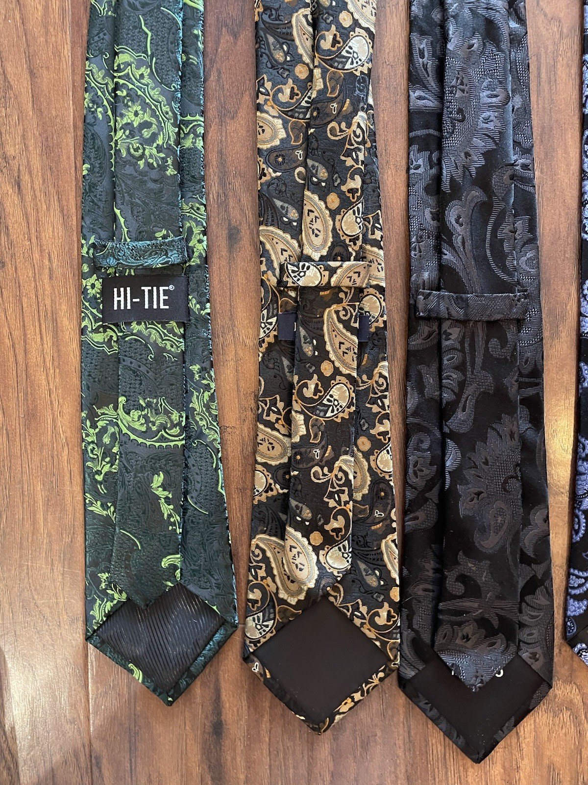 22 assorted ties: Great condition! Misc. Brands. - image 3