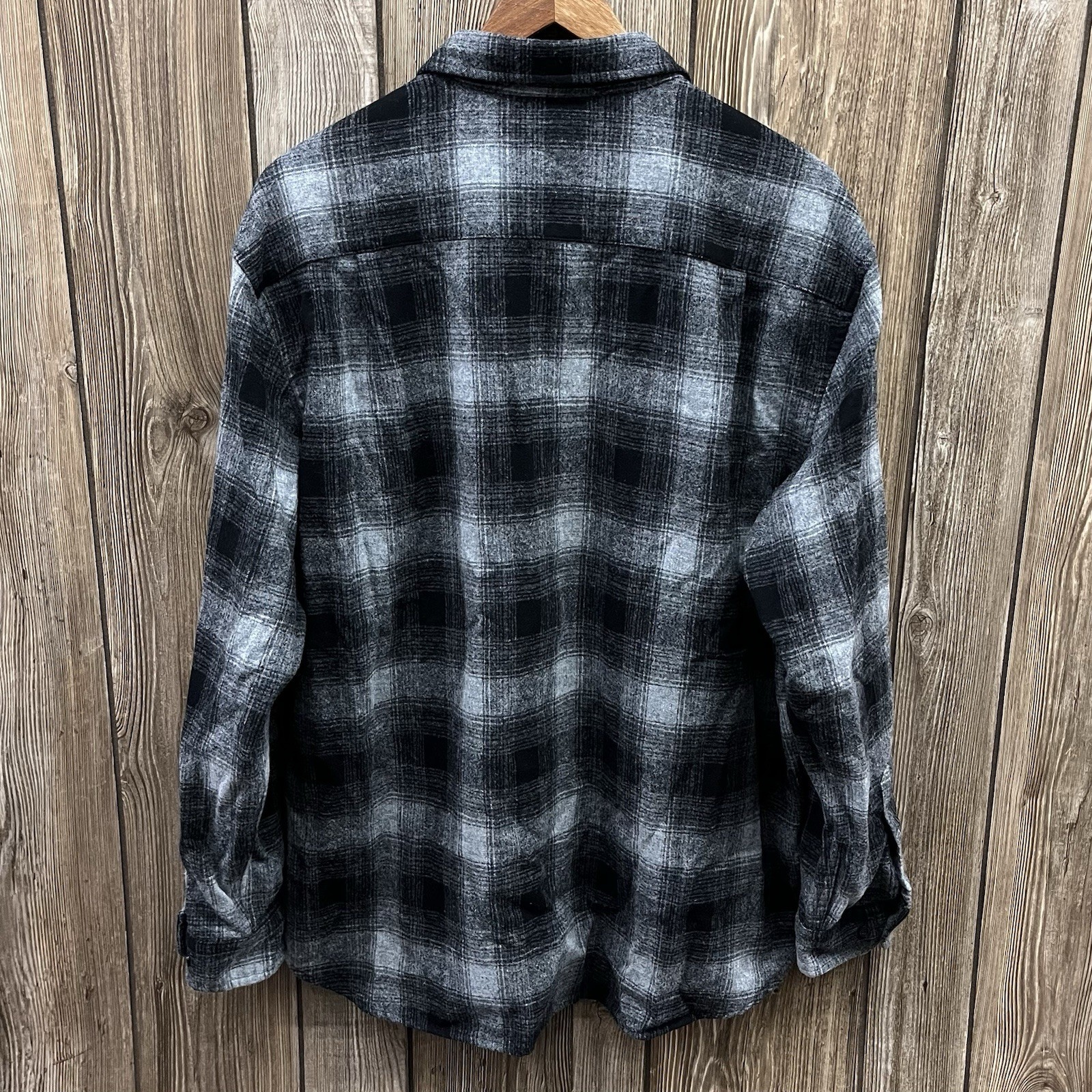 Pendleton Virgin Wool Lodge Flannel Button Up Poc… - image 2