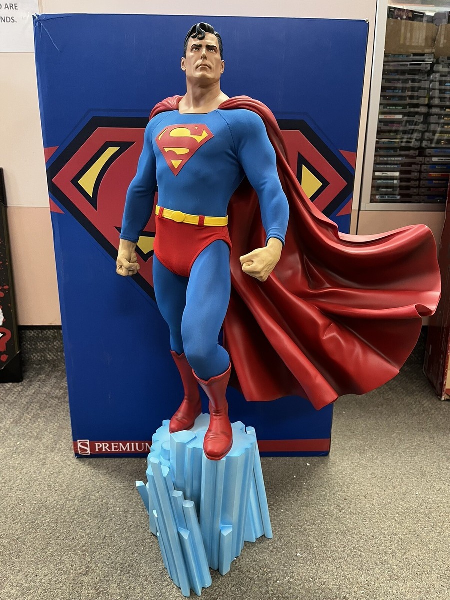 SIDESHOW COLLECTIBLES 1/4 SCALE PREMIUM FORMAT SUPERMAN SIDESHOW COLLECTIBLES 1/4 SCALE PREMIUM FORMAT SUPERMAN