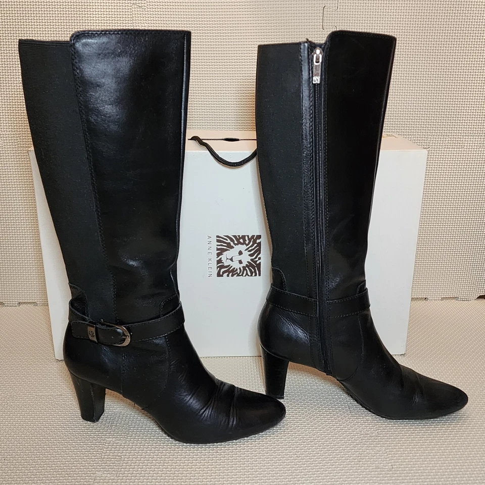 Botas de mujer Anne Klein negras de tacón alto hasta la rodilla delanteras de cuero, espalda elástica talla 9 Foto 2 de 4