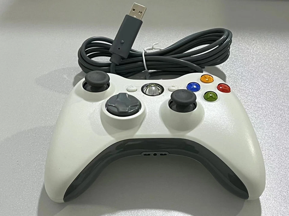 1xWIRED USB CONTROLLER FOR MICROSOFT XBOX 360, PC WHITE - Image 2 of 4