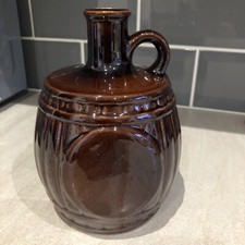 STONEWARE BARREL FLAGON. BROOKS & BOHM WHISKY SHIPPERS GLASGOW, LONDON. 7” TALL.
