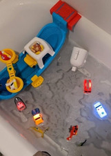 6 Emergency Cars Light Up Bath Toys Water Activate Flash Change Color Squeezable