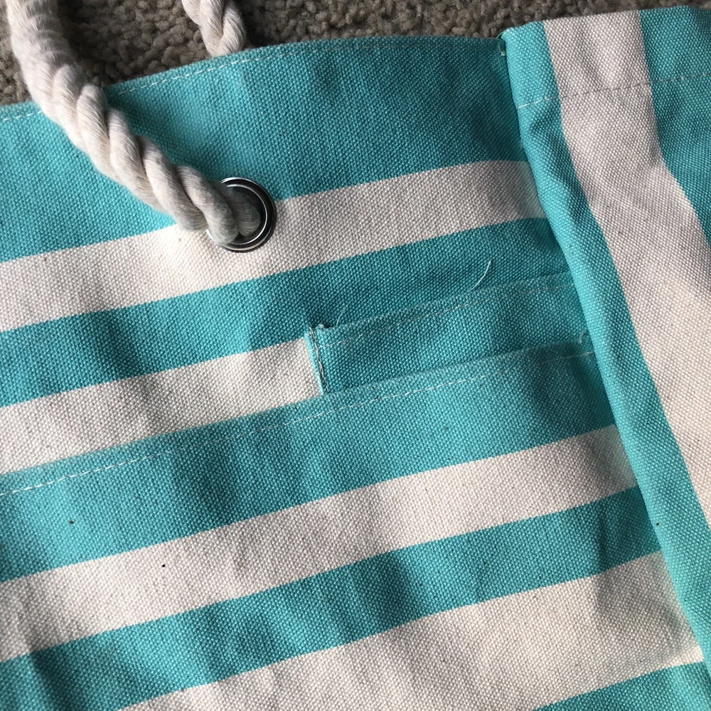 Stylish Durable Canvas Tote Bag for Everyday Use