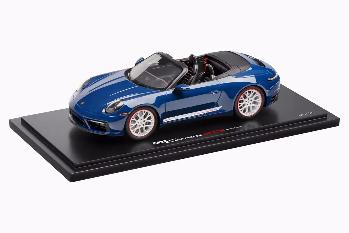 Porsche 911 Carrera GTS Spark 1:18 cadeau idéal pour passionné auto