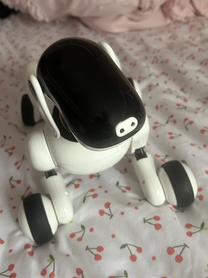 2.4G RC Smart Dancing Walking Robot Dog Electronic Pet for Kids - Image 3 of 3