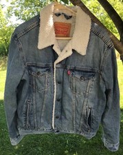 VTG LEVIS Medium Sherpa Lined Snap Denim Trucker Jean Jacket 80's