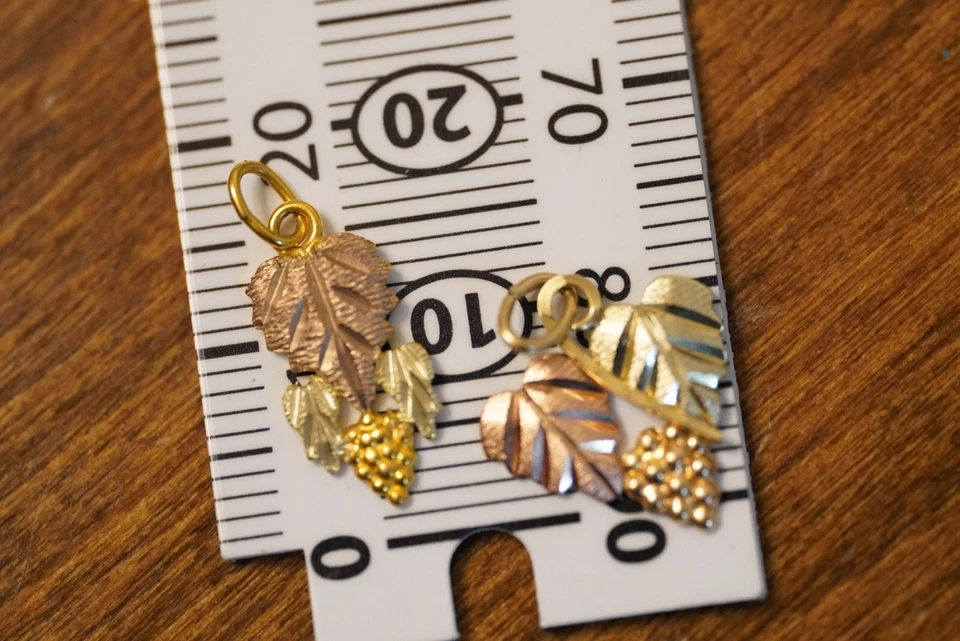 Lote de dije colgante hoja oro rosa oro colinas negras 10k Foto 3 de 4