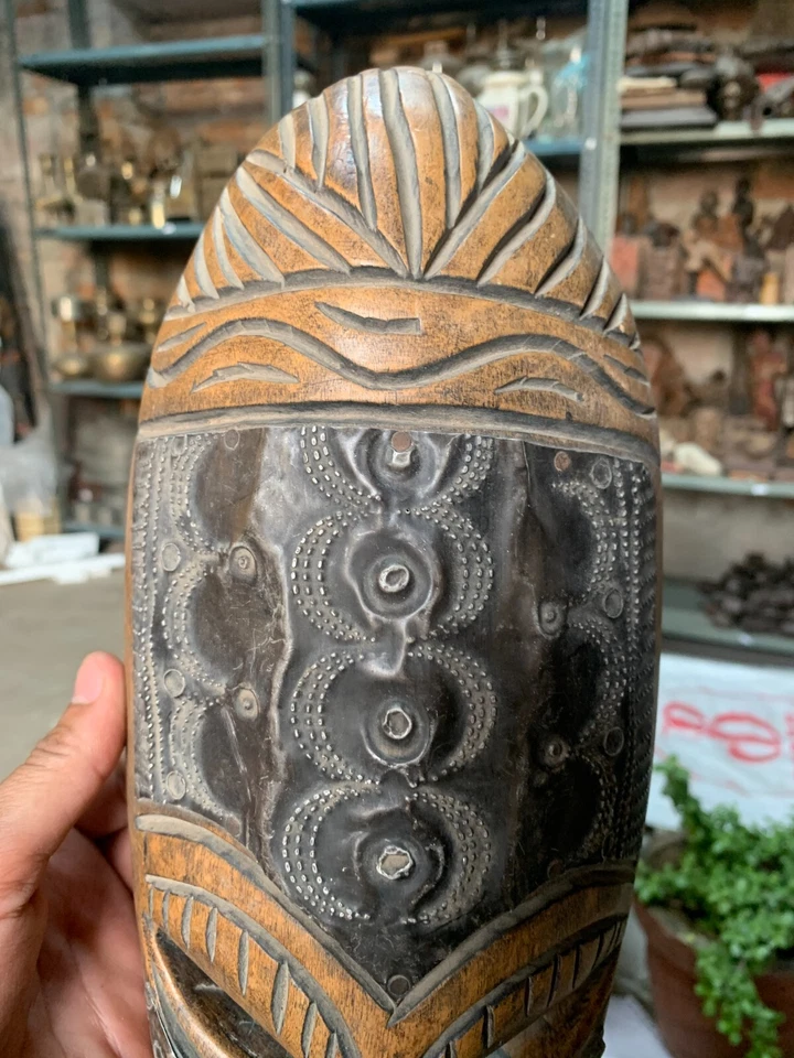 Máscara facial africana antiga esculpida à mão rara de madeira para homem pendurar na parede arte africana - Imagem 3 de 4