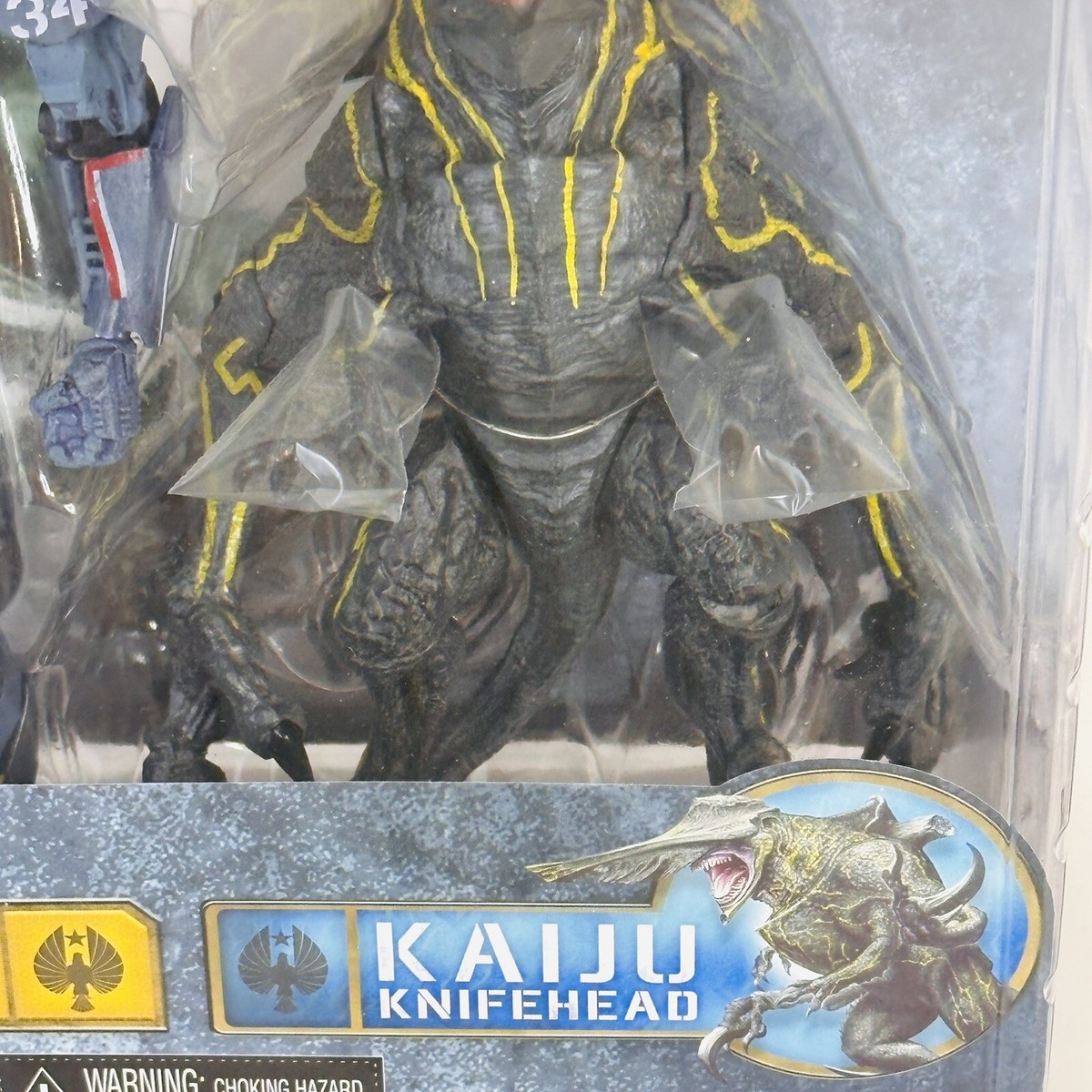 Pacific Rim Gipsy Danger and Knifehead Action Figure - Multi