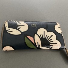 Orla Kiely Passionflower textured vinyl medium zip wallet in Navy Rare