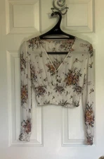 Jolt Floral Smocked Cropped Blouse Sz Small