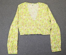 BP Faux Wrap Cropped Blouse Women's Size Medium Green Floral Long Sleeve NWOT