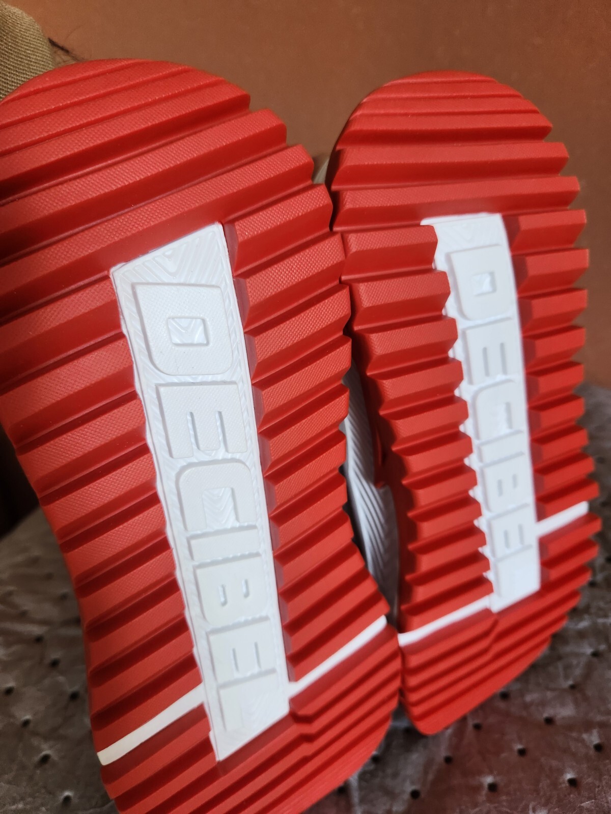 SAOLA Sneakers uomo Decibel VOL 1 rosse taglia 9 5 nuove senza confezione originale