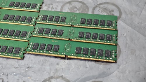 LOT OF 7 HPE Samsung 16GB 1Rx4 PC4-2400T M393A2K40BB1 DIMM Server Memory 809082 - Picture 8 of 9