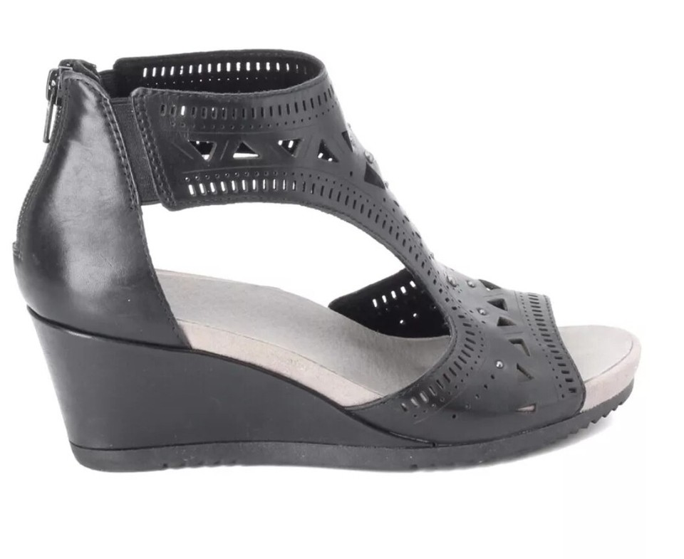 earth barbuda sandal