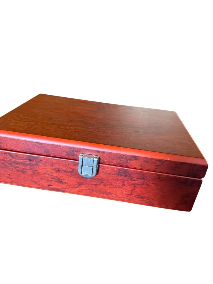 Sacacorchos Brookstone Heritage Connoisseur Juego de 6 abridores de caja de secuoya de lujo Foto 2 de 4