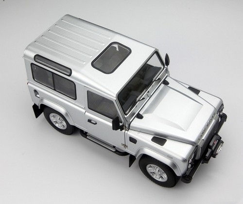 1/18 Kyosho Scale Land Rover Defender 90 Silver Diecast Model Car Toy Gift - Picture 5 of 6