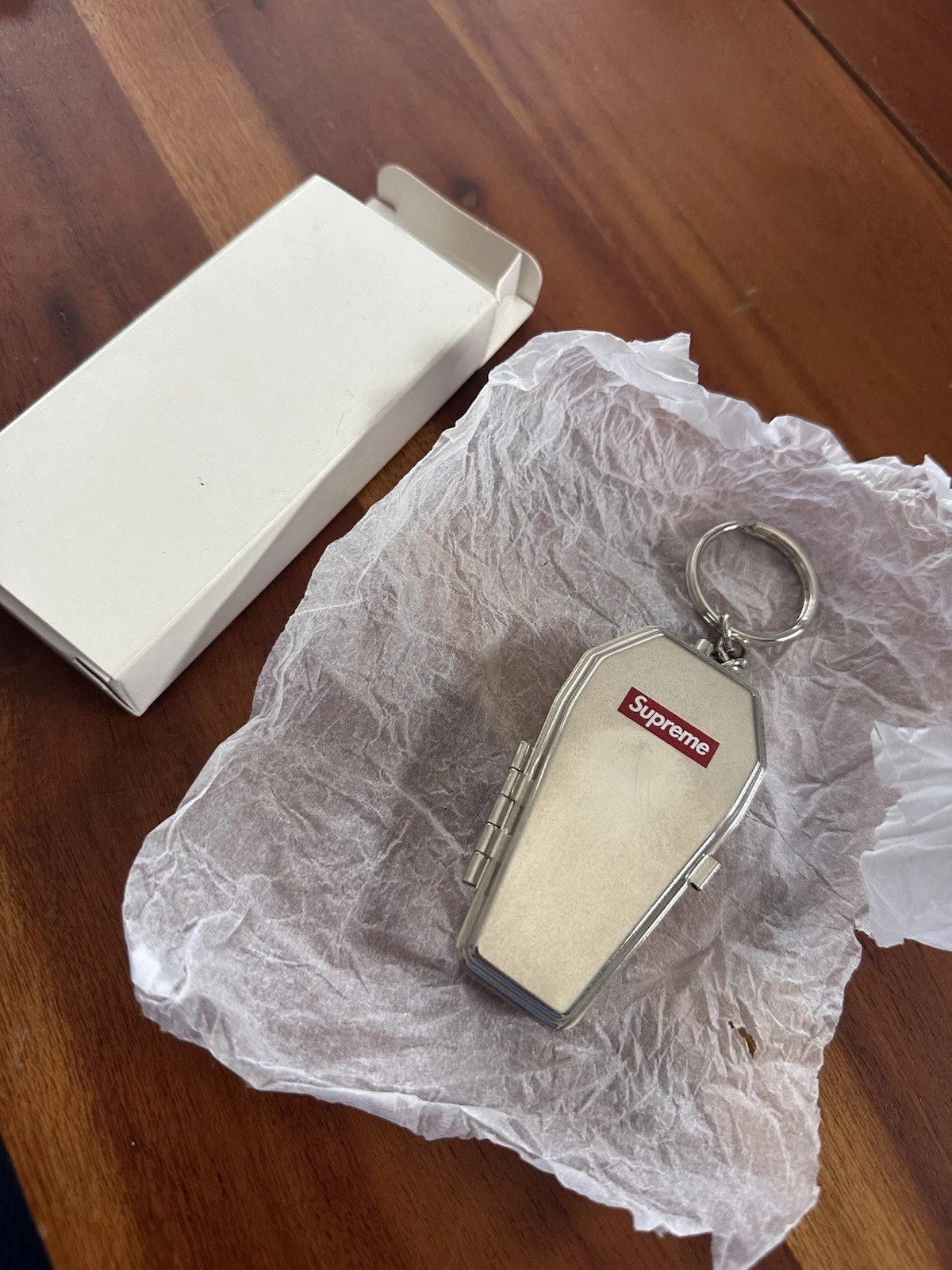Porte clés Supreme Coffin Cendrier Boîte Logo Gravé 