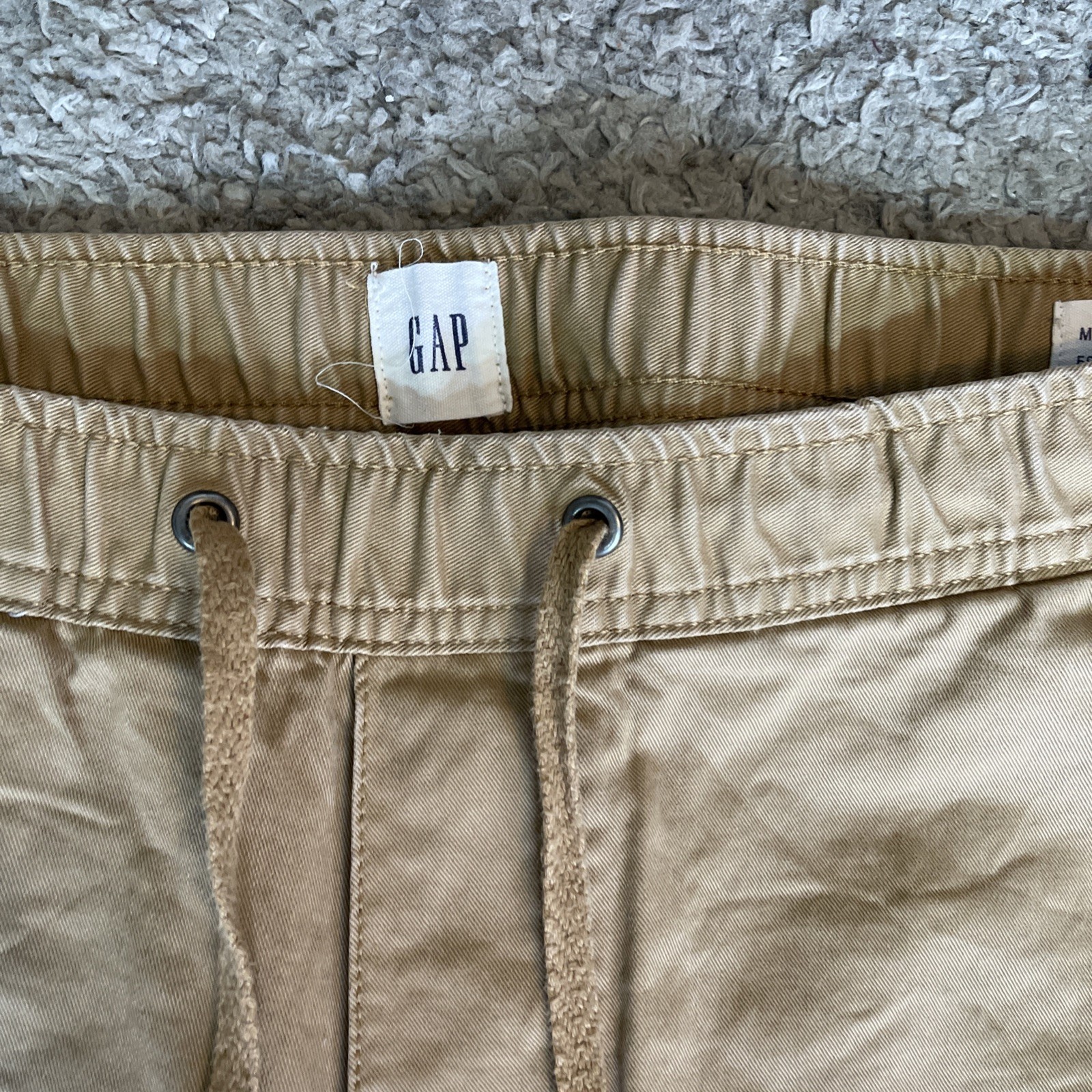 Gap Cargo Joggers drawstring with cuffed ankle me… - image 3