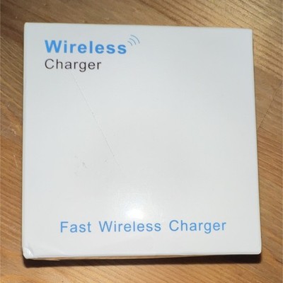 Fast Qi Wireless Charging Pad, White Glossy Desktop, 9V Input 5W-15W