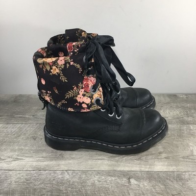 Dr Doc Martens Triumph 1914 Black Victorian Wyoming 12-Eye Womens