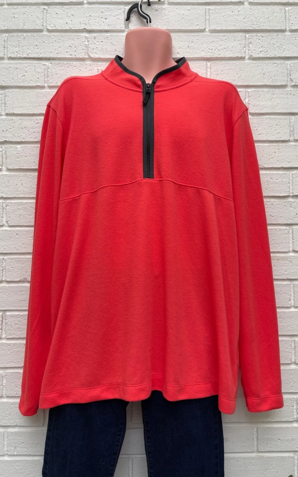 Nike Dri Fit Running 1/4 Zip Pull Over Shirt Large Active Wear Althleasure Gym
Opens in a new window