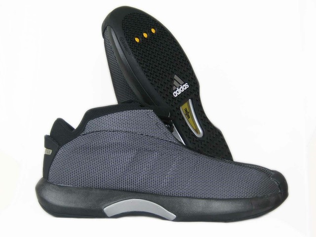 2001 kobe shoes