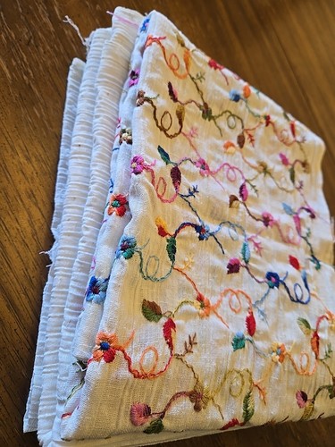 Crinkle Crepe Fabric Floral Design 2 Coordinating Piece Floral Embroidered Solid - Picture 8 of 8
