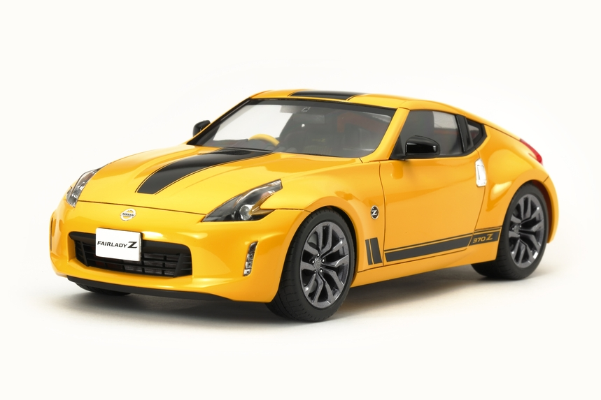 Tamiya 24348 Nissan 370Z Heritage Edition 1:24 Scale Kit