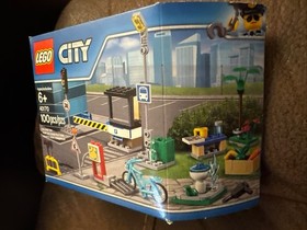 LEGO City 40170 Build My City Accessory Set. New. Sealed.
