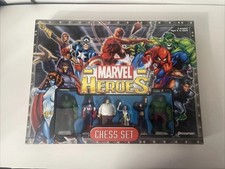 Marvel Heroes Chess Set 2003