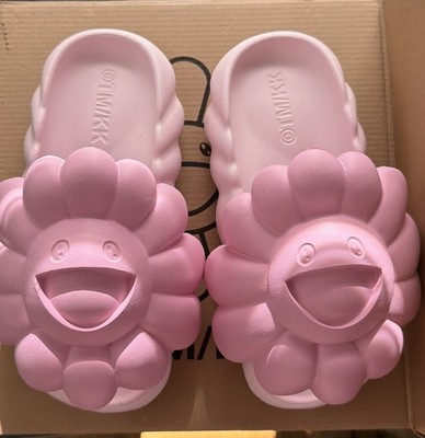 TM/KK Ohana Full-Bloom Cherry Blossom Sandals 3D Flower Smiley Face US 5 EU 37