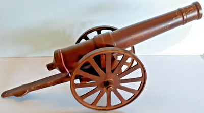 large vintage 19'' brass cannon with 13'' barrel on 6'' wheels 4.75lbs