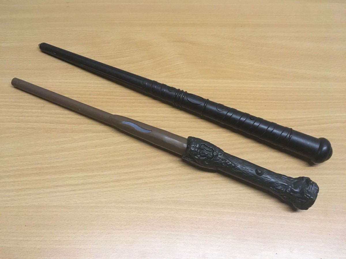 HARRY POTTER MATTEL WAND HERMIONE VOLDERMORT ELECTRONIC LIGHTS SOUNDS  VIBRATING