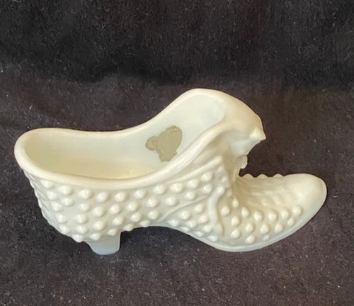 Vintage Fenton Milk Glass Cat Head Hobnail Slipper