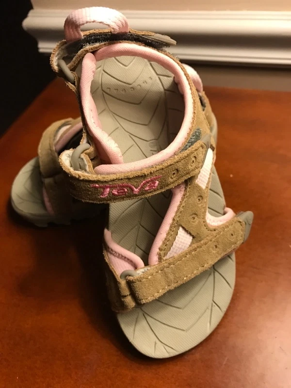 Sandalias Teva Niñas Rosa/Tostado Punta Abierta Impermeables Nuevas en Caja Niñas Pequeñas Talla 10 M Foto 2 de 4