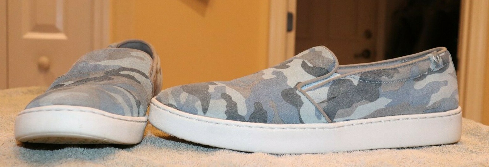 vionic camo shoes