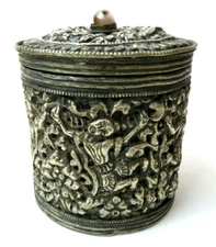 Ornate Sterling Silver Burmese Betel Nut Box Figural Repousse with Agate Top
