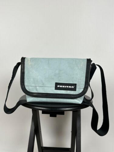 Freitag kleine Recycling Messenger Schultertasche