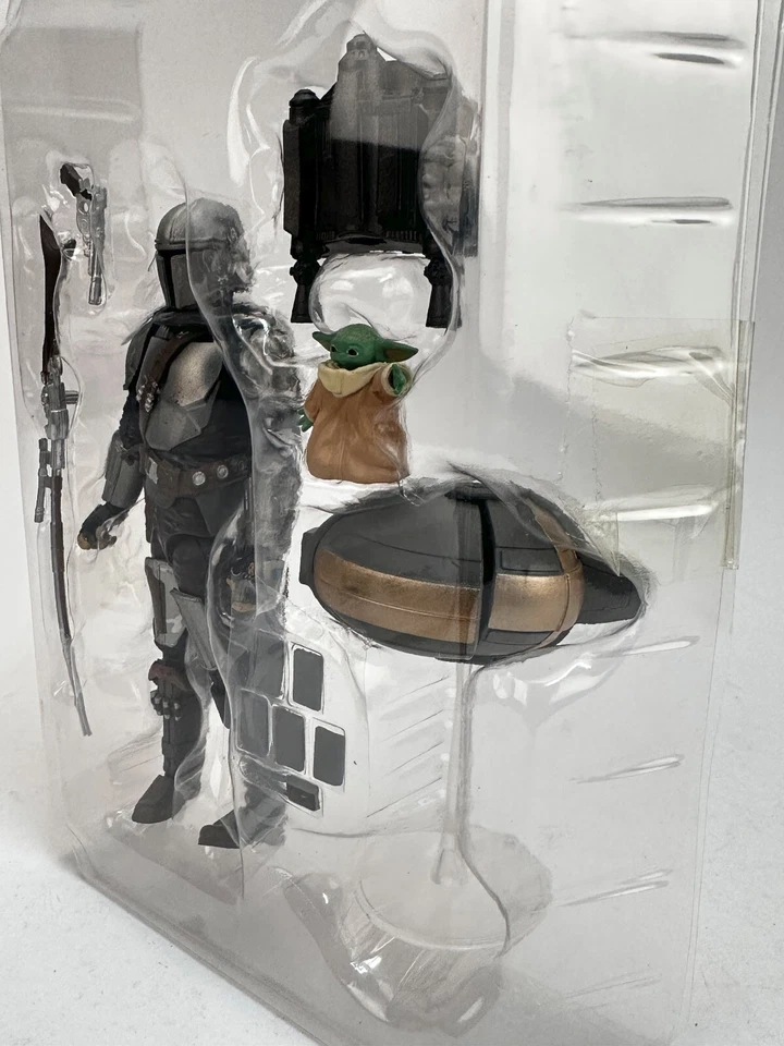 Figuras de acción Star Wars The Black Series Din Djarin Mandalorian Child Jedi a granel Foto 4 de 4