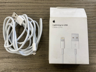 Lot of 2 Apple [A1510] 2m Lightning to USB Charge & Sync Cables   MD819AM/A